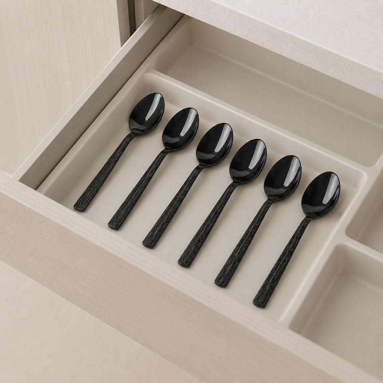 6 black titanium teaspoons with laser pattern, suitable for beverages. 2