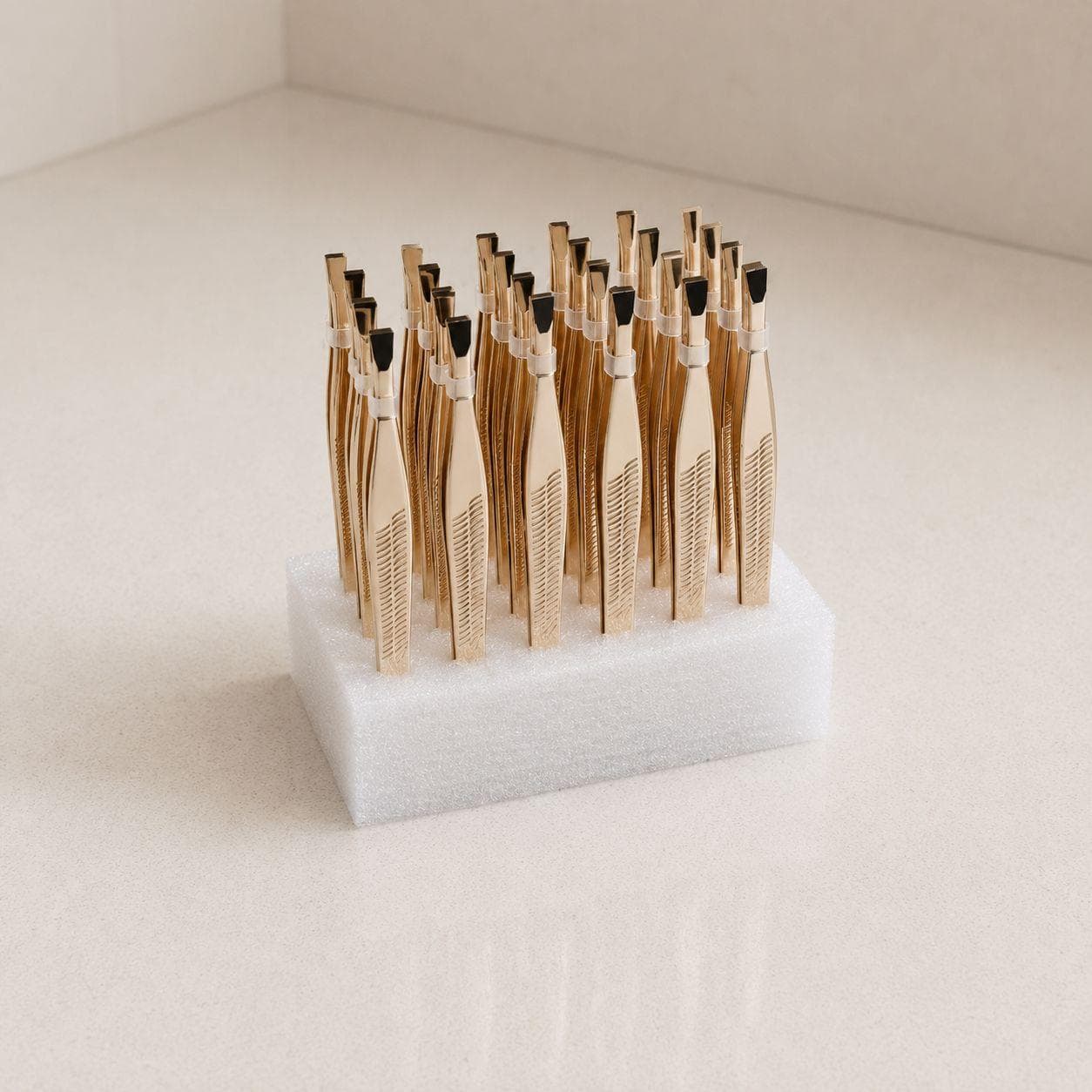 English: Golden Eyebrow Tweezers (24 PCS) 4