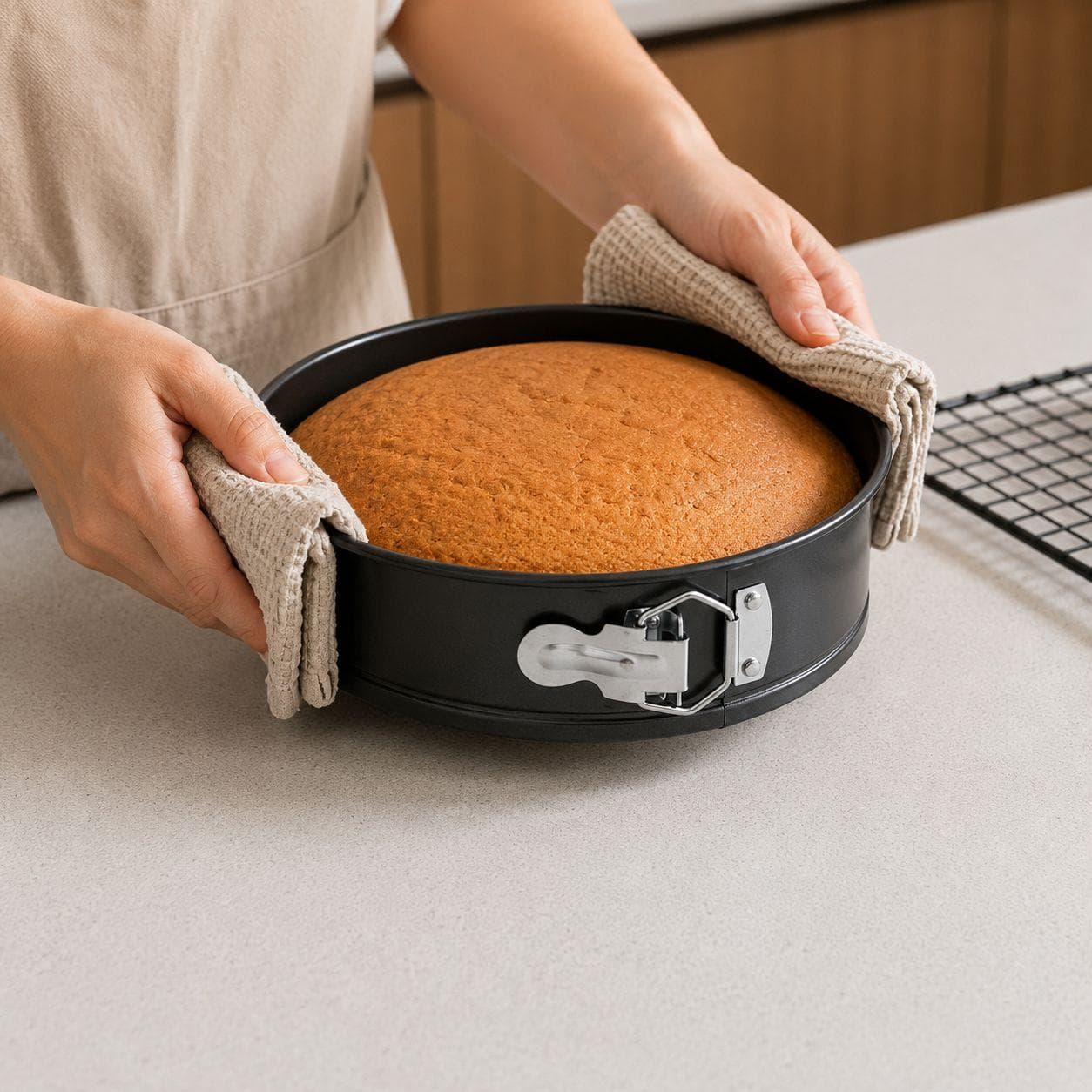 Non-Stick Round Springform Cake Pan Set - 3 Pcs