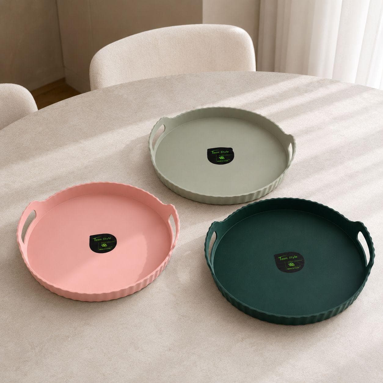 Round Plastic Serving Tray with Handles(31×2.5)